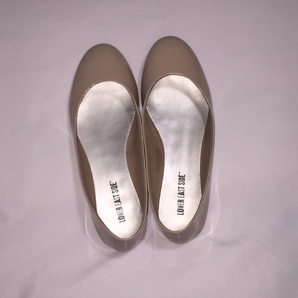 Nude flats